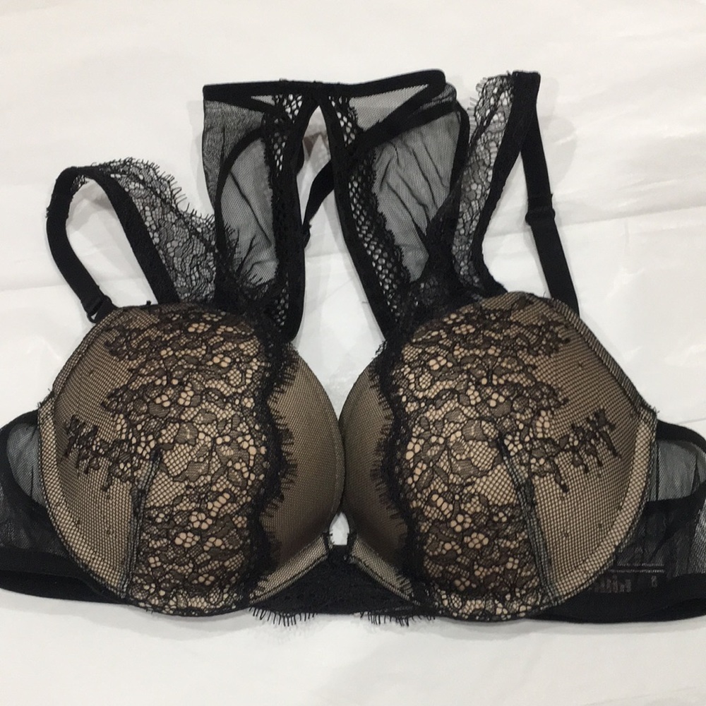 Very sexy high neck push up Victoria’s Secret 32B